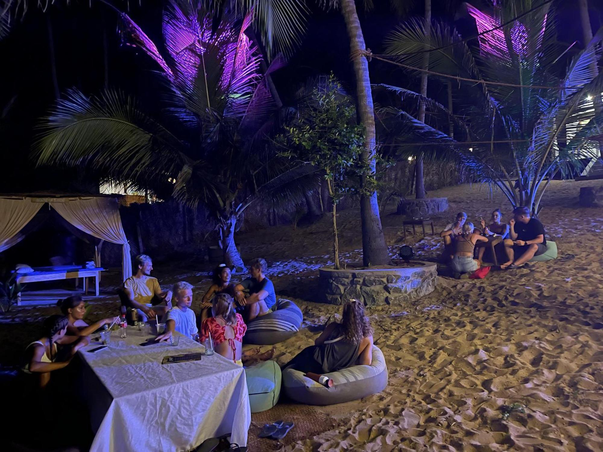 Coconut Hill Arugam Bay Hostel Екстериор снимка