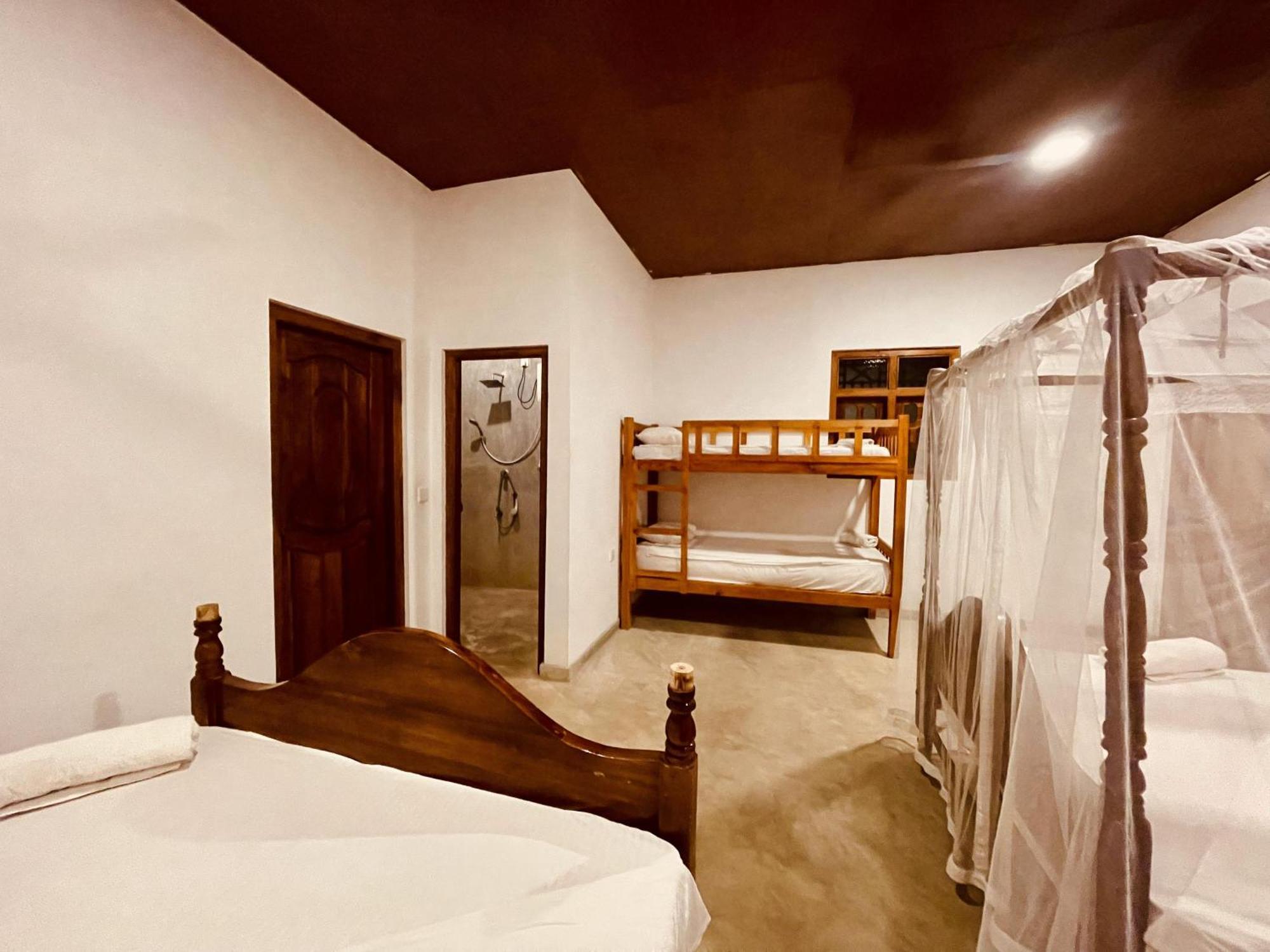 Coconut Hill Arugam Bay Hostel Екстериор снимка