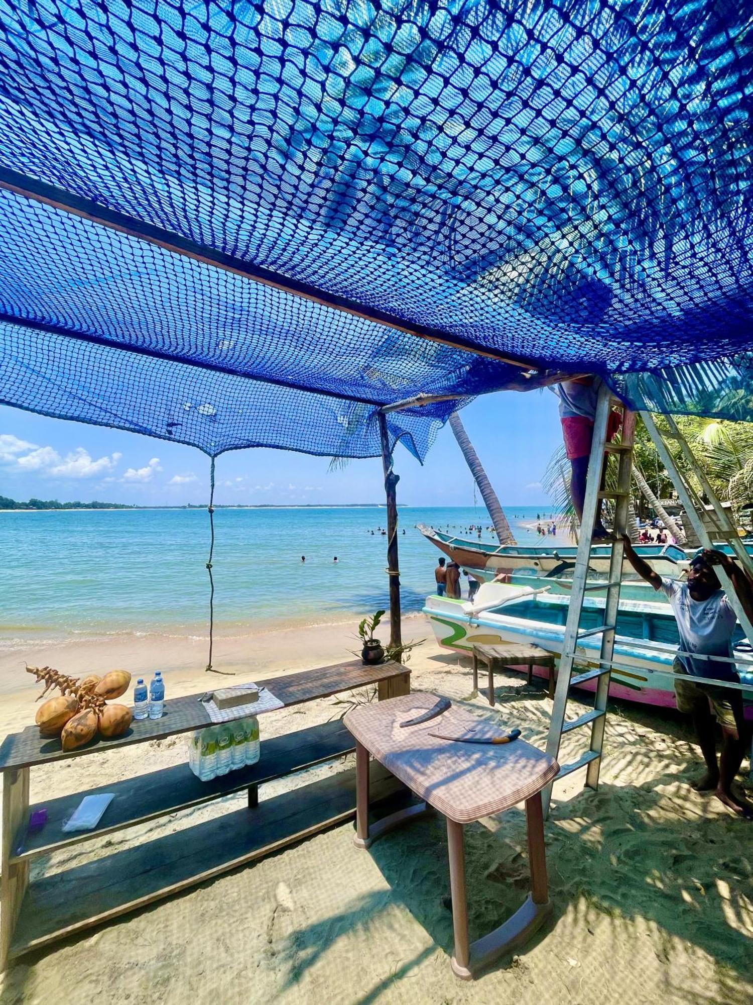 Coconut Hill Arugam Bay Hostel Екстериор снимка