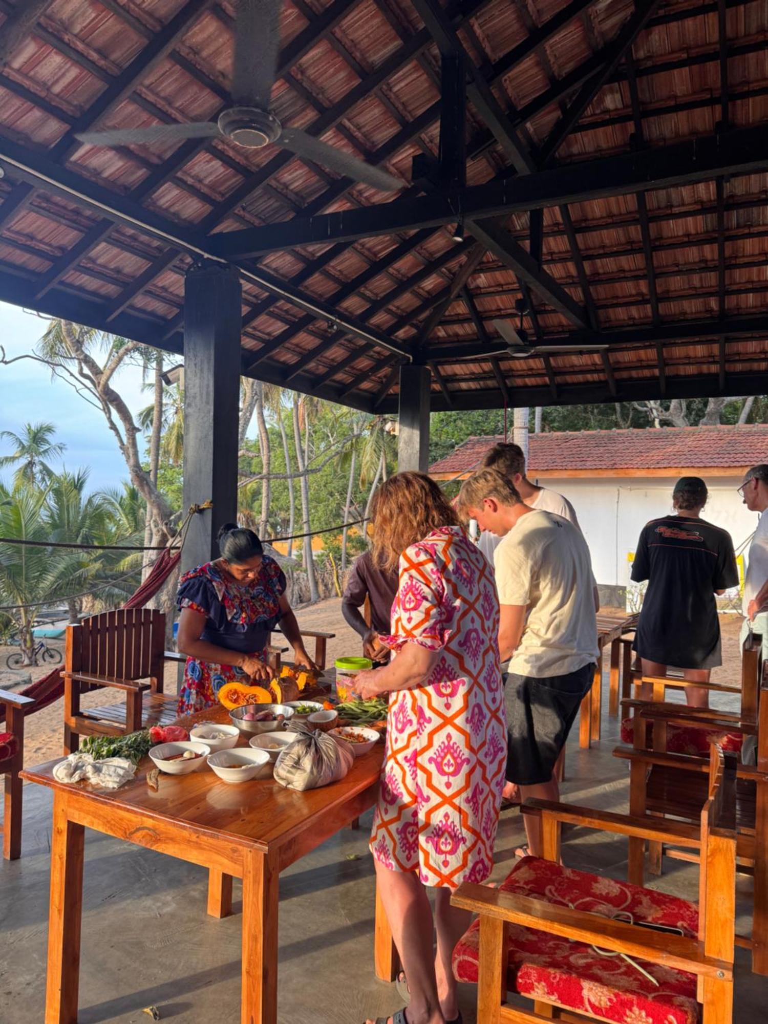 Coconut Hill Arugam Bay Hostel Екстериор снимка